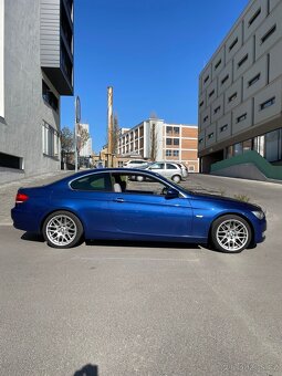 BMW 325d Coupe E92 - 3