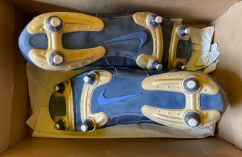 Nike Tiempo R10 Ronaldinho - 3