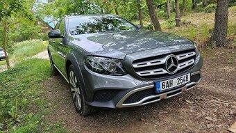 Mercedes-Benz E 220 D 4MATIC ALLTERRAIN - 3