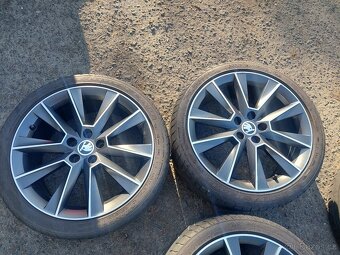 Alu kola 17" Skoda Savio 5x100 s pneu 215/40R17 - 3