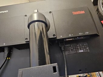 Monitor Lenovo ThinkVision 22.5" 16:9, LCD - 3