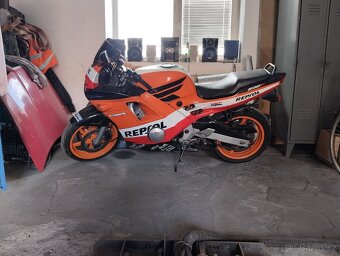 Honda CBR 600 f - 3