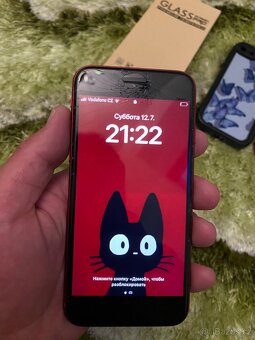 iPhone SE 2022 , 64gb , stále měsíc v záruce - 3