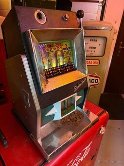 Jednoruký bandita Saturnia - 50. léta - 3