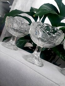 Skleněné poháry, misky, sklenice na kávu a jiné.. - 3