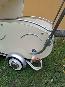 Starožitný kočárek pro miminko č.  202 - 3