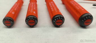 Izolované šroubovaky Swiss Tools 4/2 s držákem - 3