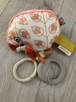 Zavěsná hračka s kousatkem - 3