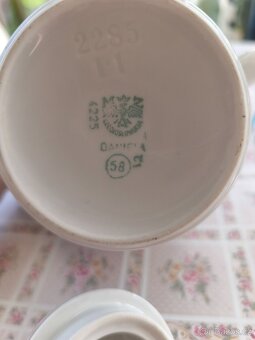 Porcelánová konvička - 3