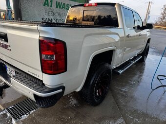 GMC SIERRA DENALI - 3