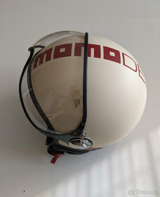 Přilba (helma) MOMO design - 3