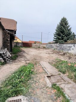 Prodáme zemědělskou usedlost s 2 RD - 3