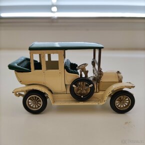 Benz Limousine - 3