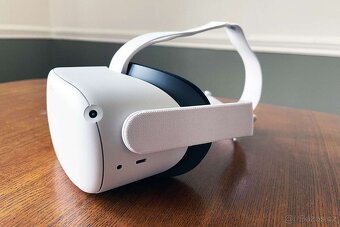 VR Headset Oculus Quest 2 - 3
