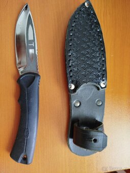 Kvalitní značkový nůž žádná cina made in USA - 3