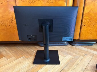 Poškozený monitor Samsung F24T400FHR - 3