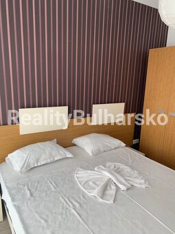 K prodeji utulný a plně vybavený apartmán 1+kk s balkonem - 3