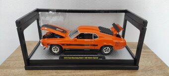 Modely aut 1/24 - M2 Machines - 3