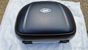Kufr na motorku (Topcase) Givi V46N s plotnou Kappa - 3