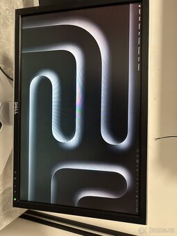 Monitor DELL 24 - 3