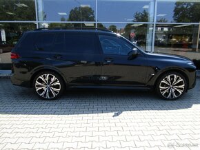 BMW X7 M60i 4,4 V8 390 kW/530k xDrive - 3