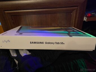 Prodám krabičku Samsung tab S5e. - 3