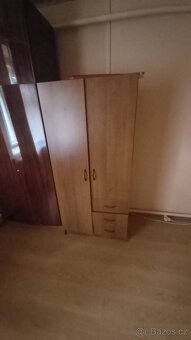 Šatní skříň - 3