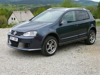 VW Golf Country - 3