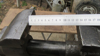 RETRO - kovany  svěrák--50kg - 3