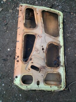 Prodam dvere na škoda 110R - 3