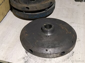 Setrvačník na PF 62. - 3