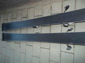 Juniorské carvingové lyže Atomic 150 cm - 3