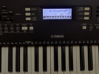 Klávesy Yamaha PSR E373, stojan, ZÁNOVNÍ - 3