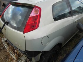 fiat grande punto - 3