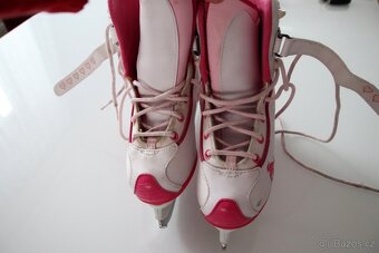 dívčí brusle na led - 3