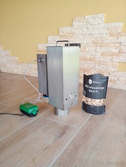 Generator kouře Dymbox. - 3