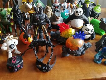 Figurky a zvířata - sbírka - 3