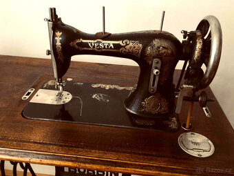 Šlapací šicí stroj BOBBIN (Minerva) - 3