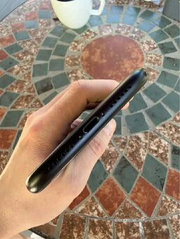 Apple iPhone XR 64GB 80% - 3