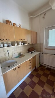 Menší rodinný dům se zahradou v širším centru Hradce Králové - 3