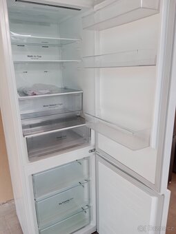 Lednice s mrazakem LG No Frost - 3
