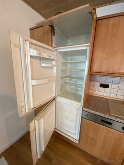 Kuchyňská linka se spotřebiči - 3