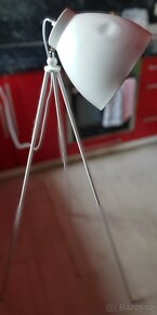Lampa trojnožka výška cca 125 cm - 3