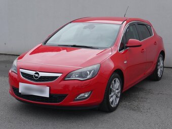 Opel Astra 1.4i , 74 kW benzín, 2012 - 3