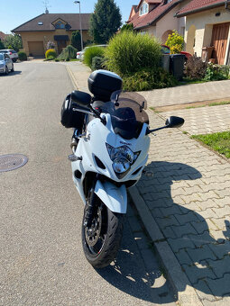 Suzuki GSX 1250 FA - 3