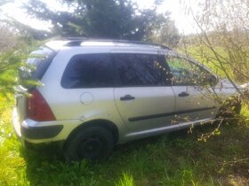 peugeot 307 kombi 1.6 benzin rw 2002 prodám díly - 3