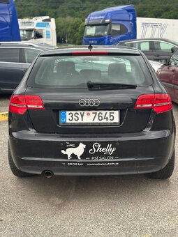 Audi A3 2011 Bouráno - 3