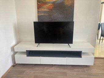 Velký TV stolek - 3
