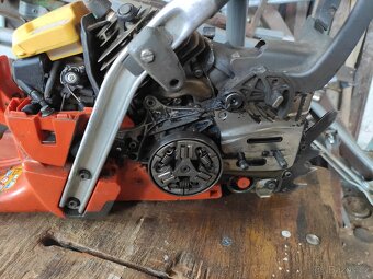 motorová pila husqvarna 560xp - 3