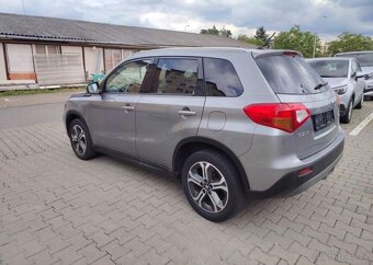 Suzuki Vitara 1.6i 88KW,4X4,ALLGRIP,PANORAMA benzín manuál - 3
